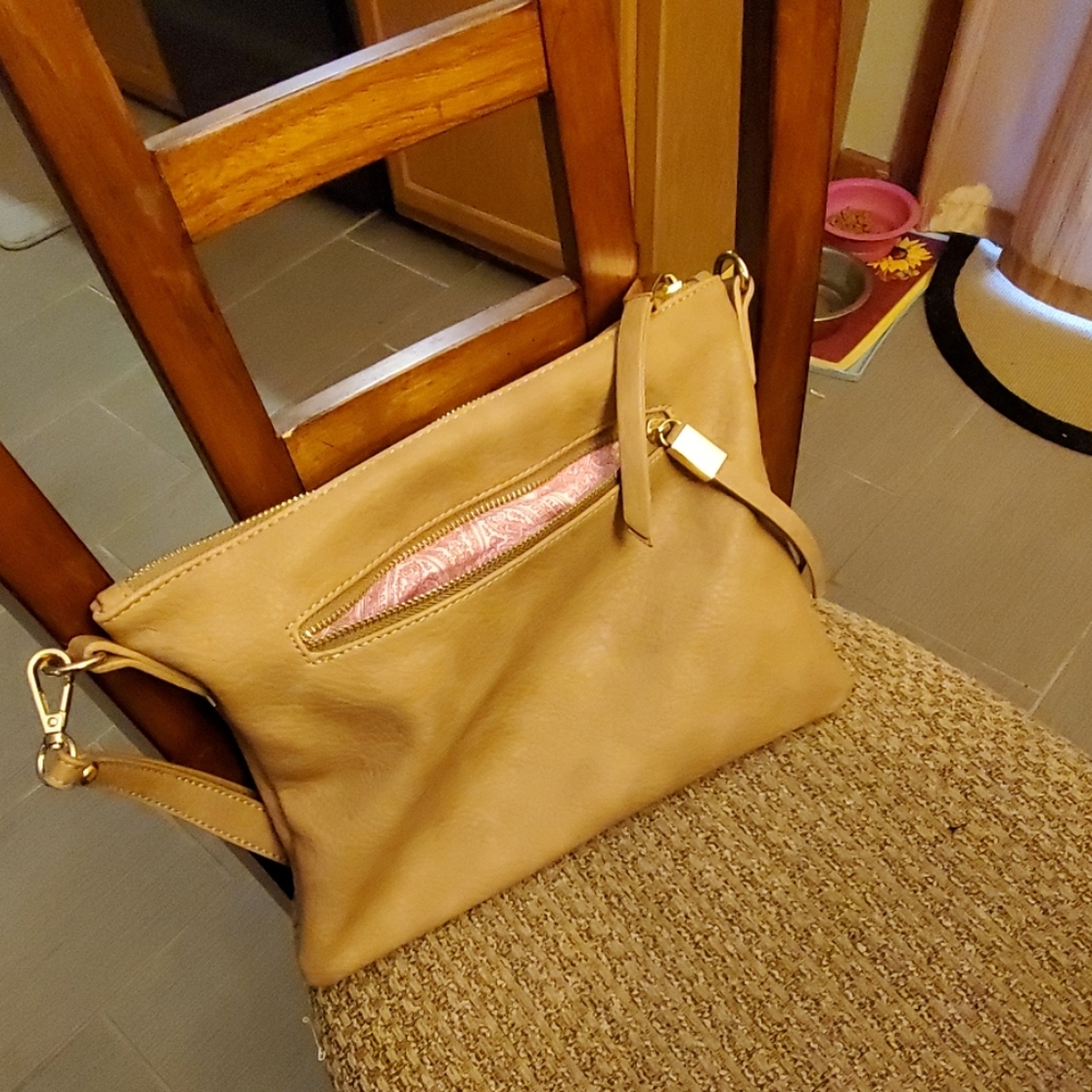 Purse - Picture 3 of 4